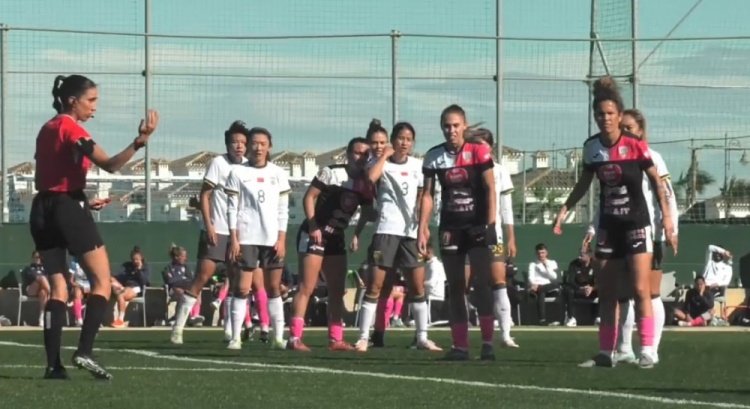  唐佳麗梅開二度、邵子欽破門，中國(guó)女足3-2擊敗Alhama俱樂部女足