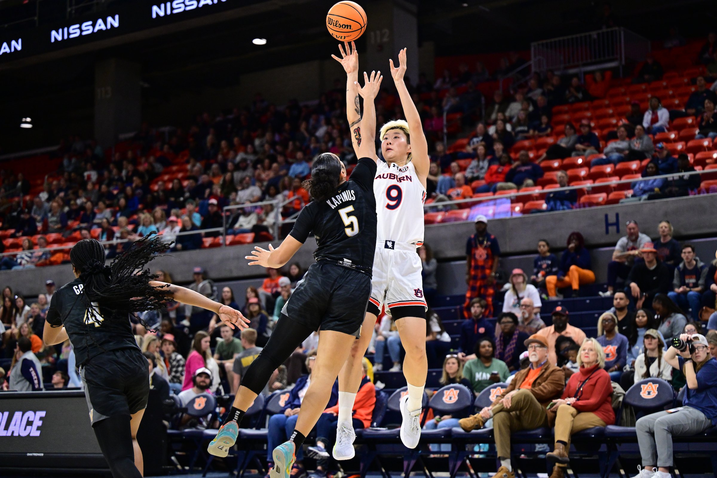  征戰(zhàn)NCAA！鄧雨婷：不太喜歡被稱為“李夢接班人” 未來想進(jìn)WNBA