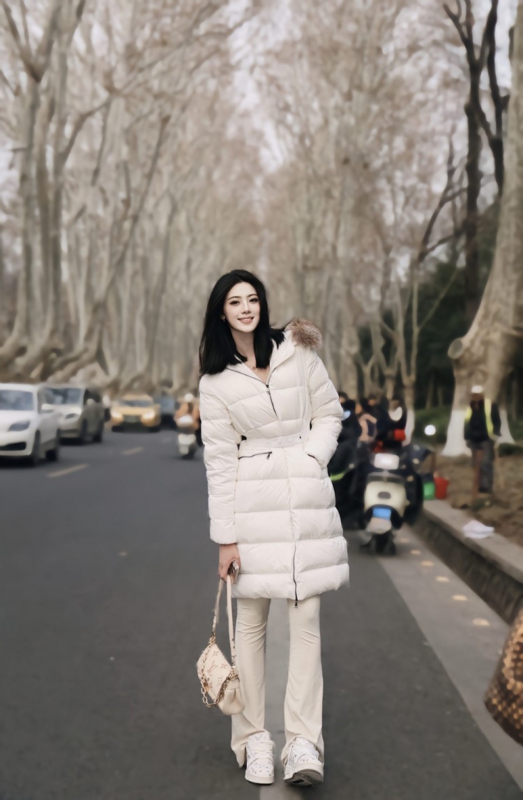  煙雨下江南！卓識游南京：卿言一句梧桐美 吾種梧桐滿京城