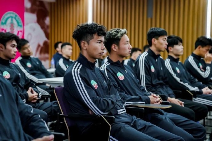  出征中乙！昆明城星足球俱樂部11日舉行新賽季見面會暨出征儀式